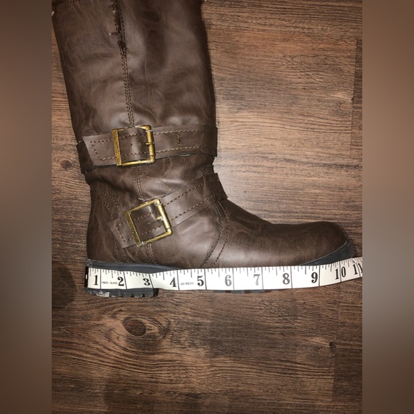 Rugged Outback |  Brown Lined Winter Boots: US 9 - Picture 5 of 16